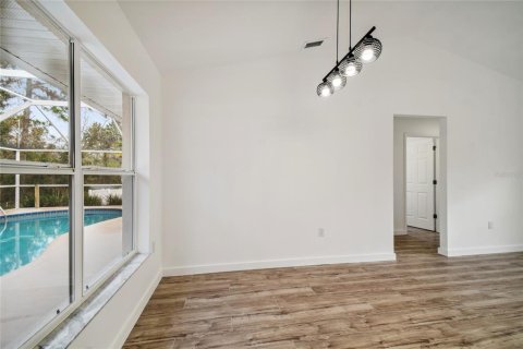 House in Homosassa, Florida 3 bedrooms, 127.83 sq.m. № 2233832 - photo 17
