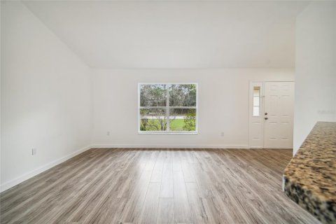 House in Homosassa, Florida 3 bedrooms, 127.83 sq.m. № 2233832 - photo 13