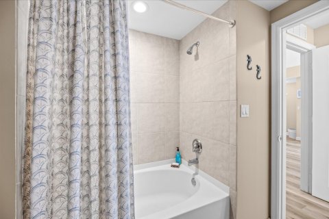Copropriété à vendre à Stuart, Floride: 2 chambres, 100.52 m2 № 2083552 - photo 28