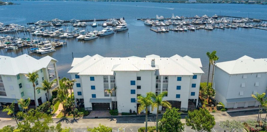 Condo à Stuart, Floride, 2 chambres № 2083552