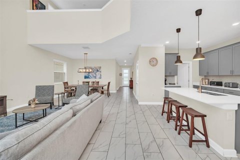 Villa ou maison à vendre à Davenport, Floride: 5 chambres, 286.23 m2 № 994906 - photo 13