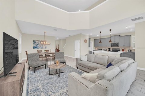 Villa ou maison à vendre à Davenport, Floride: 5 chambres, 286.23 m2 № 994906 - photo 12