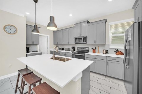 Villa ou maison à vendre à Davenport, Floride: 5 chambres, 286.23 m2 № 994906 - photo 16