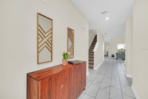 Villa ou maison à vendre à Davenport, Floride: 5 chambres, 286.23 m2 № 994906 - photo 4