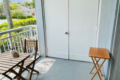 Condo in Cutler Bay, Florida, 1 bedroom  № 2183357 - photo 2