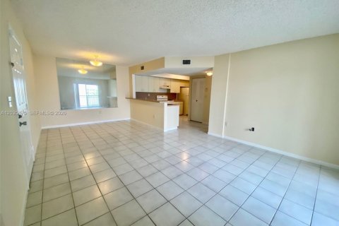 Condo in Cutler Bay, Florida, 1 bedroom  № 2183357 - photo 7
