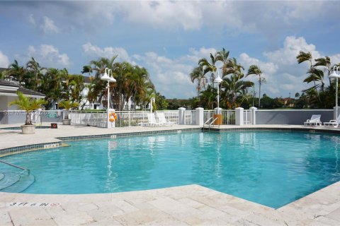 Condo in Cutler Bay, Florida, 1 bedroom  № 2183357 - photo 17