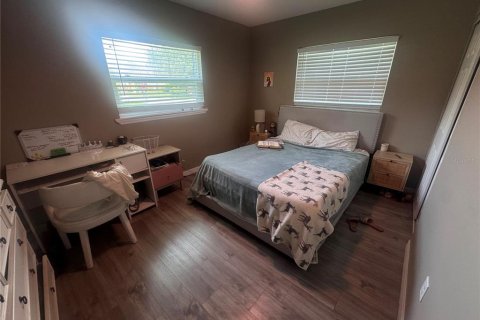 House in Sanford, Florida 4 bedrooms, 132.39 sq.m. № 2224495 - photo 9