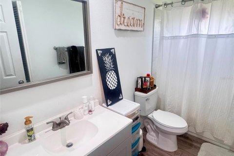 House in Sanford, Florida 4 bedrooms, 132.39 sq.m. № 2224495 - photo 10