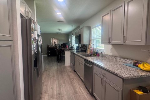 House in Sanford, Florida 4 bedrooms, 132.39 sq.m. № 2224495 - photo 13