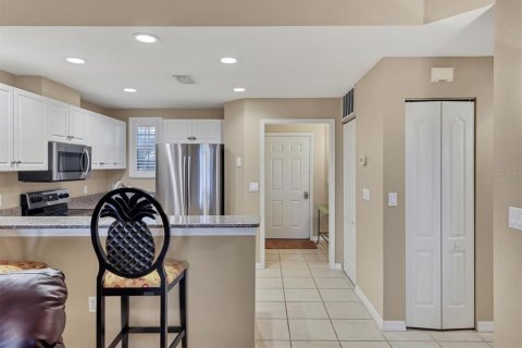 Condo in Bradenton, Florida, 2 bedrooms  № 1574878 - photo 7