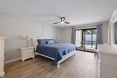 Condo in Bradenton, Florida, 2 bedrooms  № 2379822 - photo 17