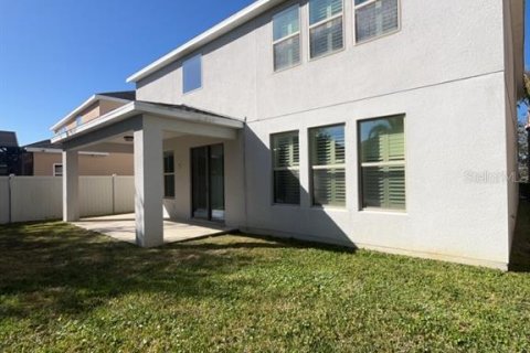 House in Windermere, Florida 5 bedrooms, 277.68 sq.m. № 2219686 - photo 27