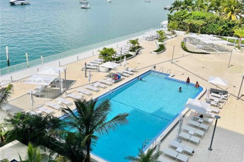 Copropriété à louer à Miami Beach, Floride: 1 chambre, 79.15 m2 № 1725983 - photo 1