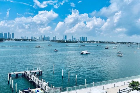 Copropriété à louer à Miami Beach, Floride: 1 chambre, 79.15 m2 № 1725983 - photo 6
