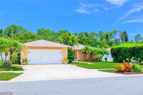 Casa en venta en Seminole, Florida, 4 dormitorios, 211.07 m2 № 1802973 - foto 2