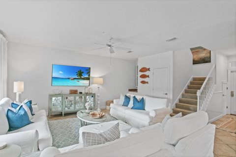 Condo in Miramar Beach, Florida, 3 bedrooms  № 560316 - photo 1