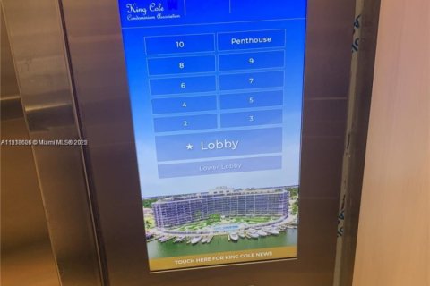 Condo in Miami Beach, Florida, 1 bedroom № 1973268 - photo 16