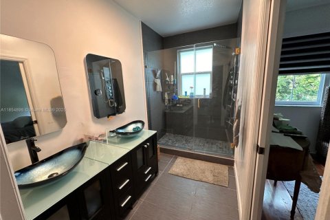Touwnhouse à vendre à Miami, Floride: 3 chambres, 146.69 m2 № 1890100 - photo 20
