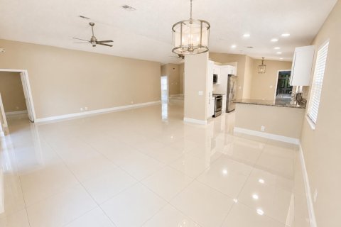 Villa ou maison à louer à Boca Raton, Floride: 3 chambres, 182.37 m2 № 2397783 - photo 8