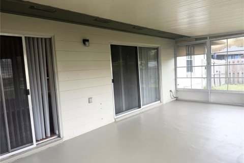 House in Ocala, Florida 2 bedrooms, 104.14 sq.m. № 2219122 - photo 16