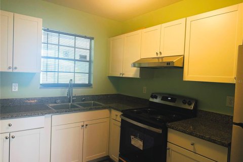 House in Ocala, Florida 2 bedrooms, 104.14 sq.m. № 2219122 - photo 13