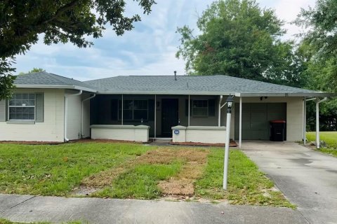 House in Ocala, Florida 2 bedrooms, 104.14 sq.m. № 2219122 - photo 2