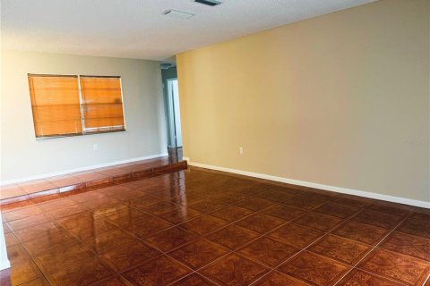 House in Ocala, Florida 2 bedrooms, 104.14 sq.m. № 2219122 - photo 7