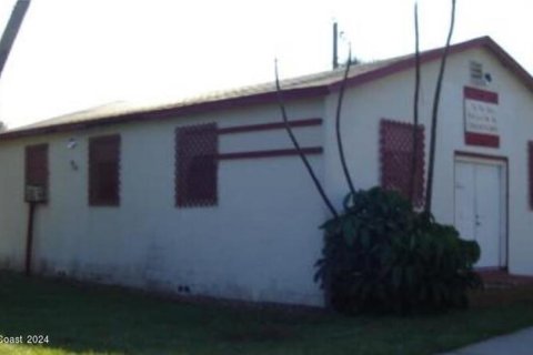 Immobilier commercial à vendre à Titusville, Floride: 118.91 m2 № 2206433 - photo 2
