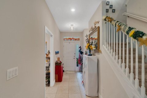 Casa en venta en Port St. Lucie, Florida, 5 dormitorios, 255.85 m2 № 2178356 - foto 3