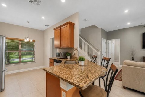 Casa en venta en Port St. Lucie, Florida, 5 dormitorios, 255.85 m2 № 2178356 - foto 11