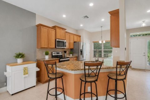 Casa en venta en Port St. Lucie, Florida, 5 dormitorios, 255.85 m2 № 2178356 - foto 9