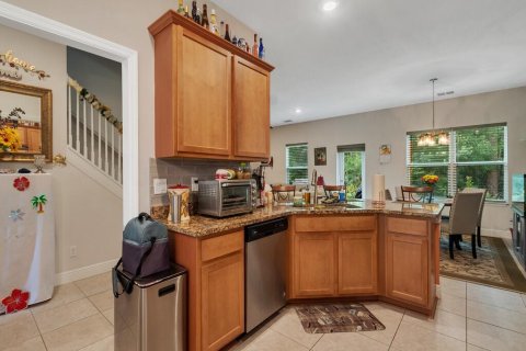 Casa en venta en Port St. Lucie, Florida, 5 dormitorios, 255.85 m2 № 2178356 - foto 4