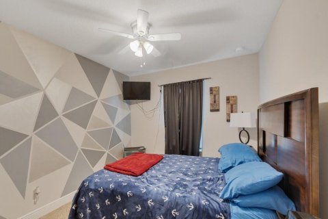 Casa en venta en Port St. Lucie, Florida, 5 dormitorios, 255.85 m2 № 2178356 - foto 24