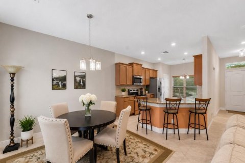 Casa en venta en Port St. Lucie, Florida, 5 dormitorios, 255.85 m2 № 2178356 - foto 13