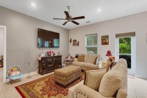 Casa en venta en Port St. Lucie, Florida, 5 dormitorios, 255.85 m2 № 2178356 - foto 14
