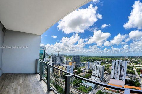 Condo in Miami, Florida, 1 bedroom  № 2186323 - photo 30