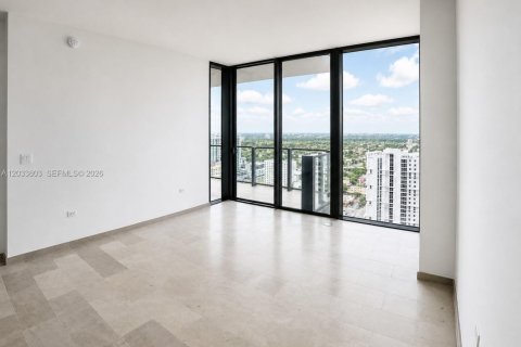 Condo in Miami, Florida, 1 bedroom  № 2186323 - photo 19