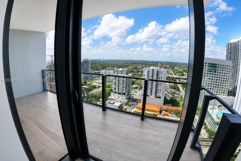 Condo in Miami, Florida, 1 bedroom  № 2186323 - photo 28
