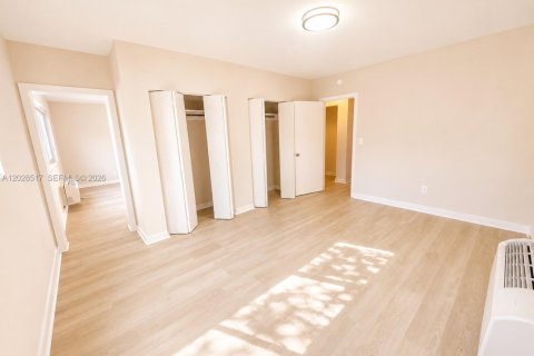 Appartement à louer à Miami Beach, Floride: 1 chambre, 63.17 m2 № 2085624 - photo 4