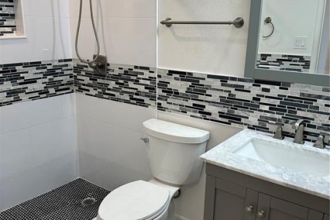 Condominio en alquiler en Saint Petersburg, Florida, 1 dormitorio, 54.35 m2 № 1917075 - foto 16