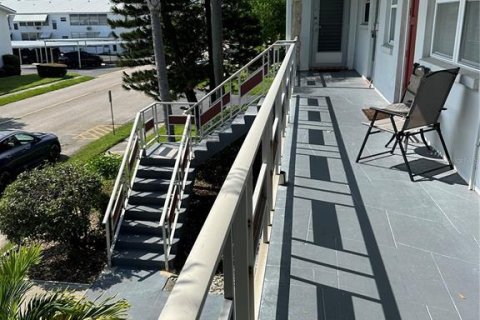 Condominio en alquiler en Saint Petersburg, Florida, 1 dormitorio, 54.35 m2 № 1917075 - foto 26