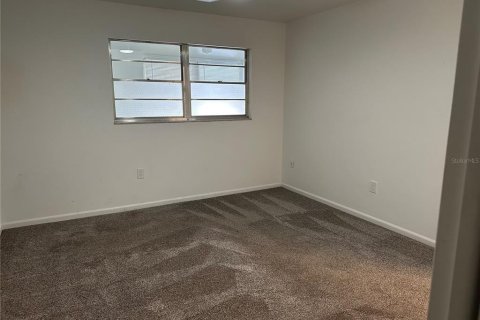 Condominio en alquiler en Saint Petersburg, Florida, 1 dormitorio, 54.35 m2 № 1917075 - foto 15