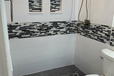 Condominio en alquiler en Saint Petersburg, Florida, 1 dormitorio, 54.35 m2 № 1917075 - foto 18