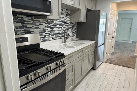 Condominio en alquiler en Saint Petersburg, Florida, 1 dormitorio, 54.35 m2 № 1917075 - foto 7