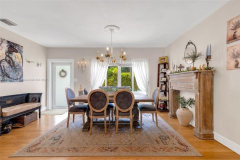 House in Fort Lauderdale, Florida 3 bedrooms, 118.54 sq.m. № 1830118 - photo 4