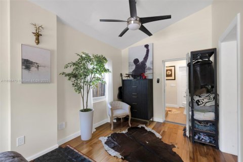 House in Fort Lauderdale, Florida 3 bedrooms, 118.54 sq.m. № 1830118 - photo 18