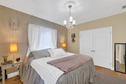 House in Fort Lauderdale, Florida 3 bedrooms, 118.54 sq.m. № 1830118 - photo 14