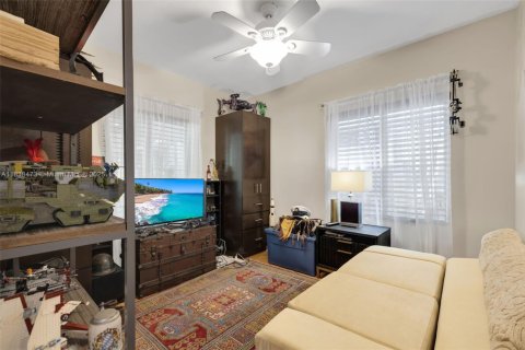 House in Fort Lauderdale, Florida 3 bedrooms, 118.54 sq.m. № 1830118 - photo 12