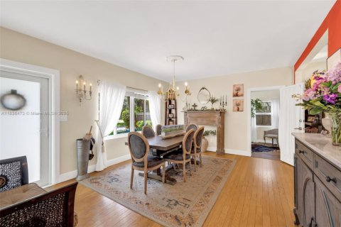 House in Fort Lauderdale, Florida 3 bedrooms, 118.54 sq.m. № 1830118 - photo 7